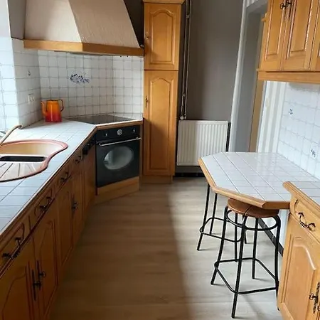 Holiday home L'hirondeau De *