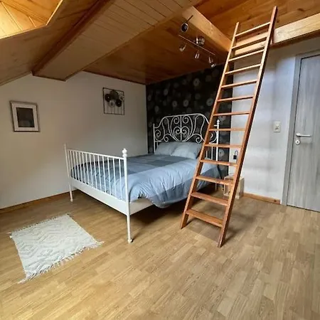 Holiday home L'hirondeau De